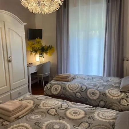 Bed & Breakfast Con Vista Giardino E Piscina