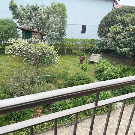 Bed & Breakfast Con Vista Giardino E Piscina Borgofranco d'Ivrea