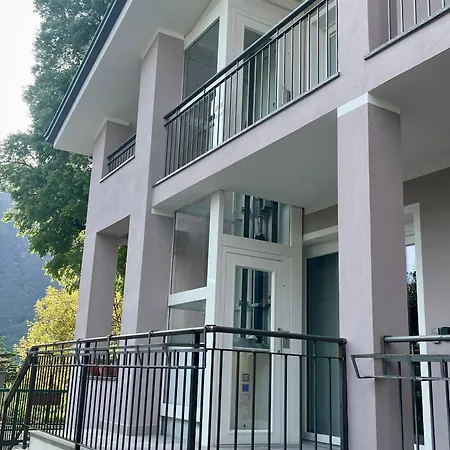 Con Vista Giardino E Piscina Bed & Breakfast Borgofranco d'Ivrea